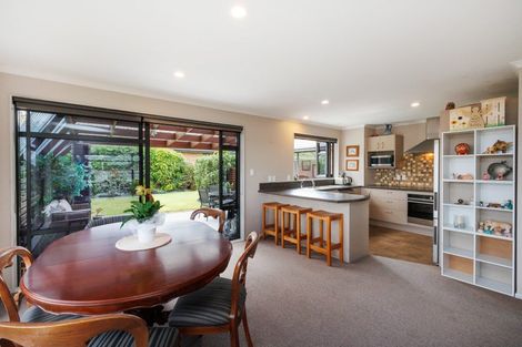 Photo of property in 78 Geneva Terrace, Kelvin Grove, Palmerston North, 4414
