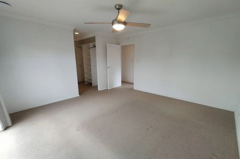 Photo of property in 20 Carriage Close, Northpark, Auckland, 2013