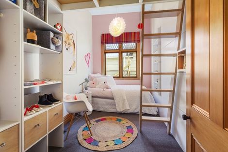 Photo of property in 98 Wilson Street, Newtown, Wellington, 6021