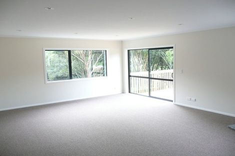 Photo of property in 44 Sherrybrooke Place, Sunnyvale, Auckland, 0612