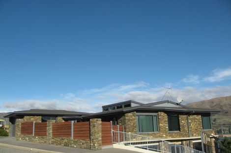 Photo of property in 80 Lismore Street, Wanaka, 9305