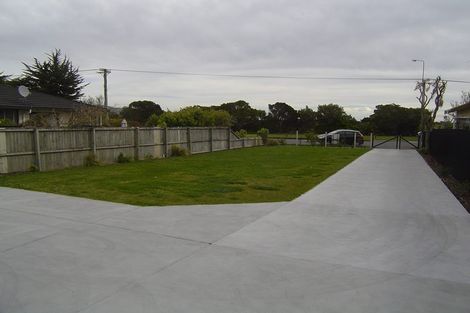 Photo of property in 79 Union Street, New Brighton, Christchurch, 8061
