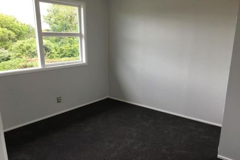 Photo of property in 69a Totara Road, Te Atatu Peninsula, Auckland, 0610