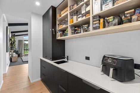 Photo of property in 87 Black Peak Road, Wanaka, 9382