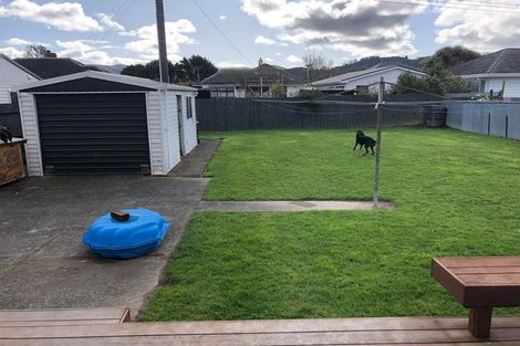 Photo of property in 11 Barton Grove, Naenae, Lower Hutt, 5011