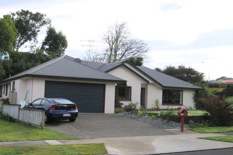 Photo of property in 3 Hereford Place, Grandview Heights, Hamilton, 3200