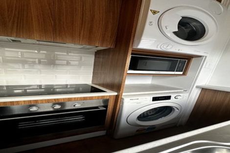 Photo of property in San Marino Apartments, 4/4 Oak Park Avenue, Te Aro, Wellington, 6011