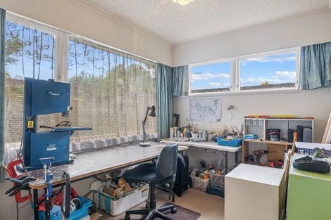 Photo of property in 35 Highbury Drive, Levin, 5510