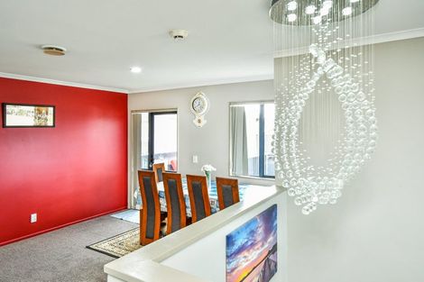 Photo of property in 112 Alfriston Road, Manurewa, Auckland, 2105