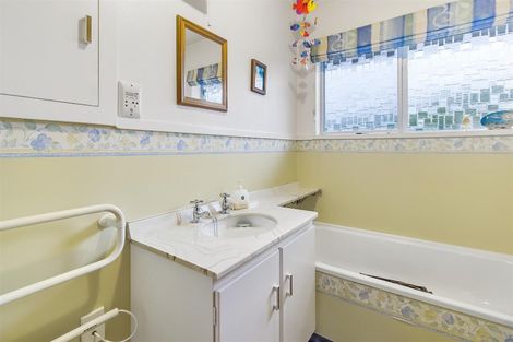 Photo of property in 10 Gorge Road, Waimate, 7924