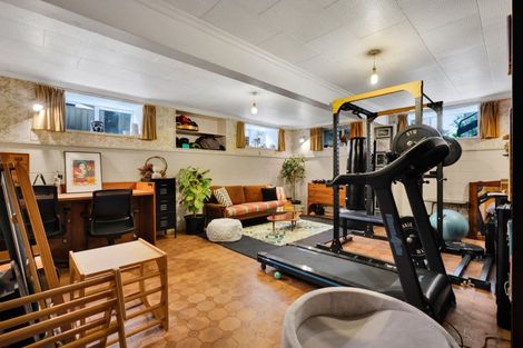 Photo of property in 17d Manu Crescent, Upper Vogeltown, New Plymouth, 4310