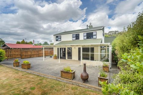 Photo of property in 36 Wanganui Road, Marton, 4710