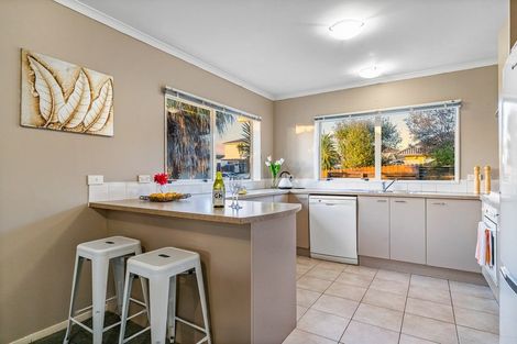 Photo of property in 12 Bokeen Lane, Flat Bush, Auckland, 2019