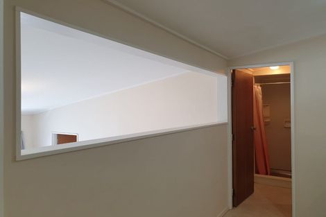 Photo of property in 2/7 Raroa Road, Kelburn, Wellington, 6012