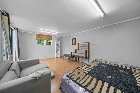 Photo of property in 16 Buccaneer Place, Grenada Village, Wellington, 6037