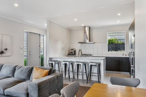 Photo of property in 4 Kuku Avenue, Red Beach, 0932