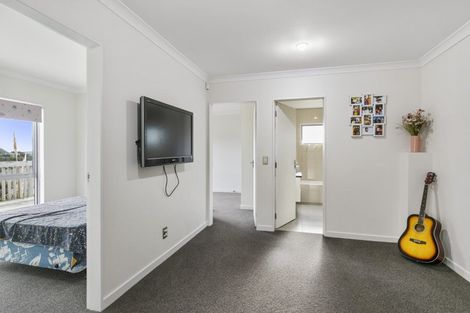 Photo of property in 6 Polestar Lane, Whitby, Porirua, 5024