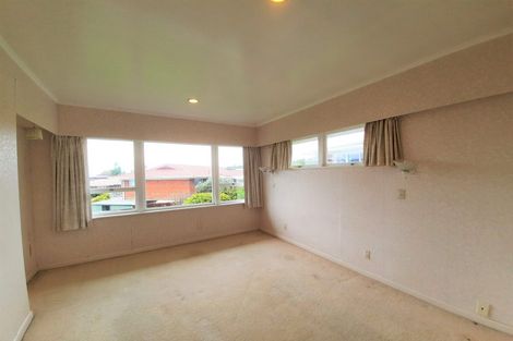 Photo of property in 27 The Crest, Sunnyhills, Auckland, 2010