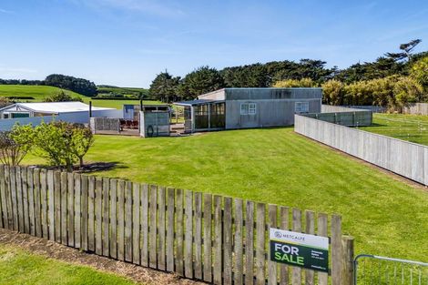 Photo of property in 6 Kawei Road, Ohawe, Hawera, 4671