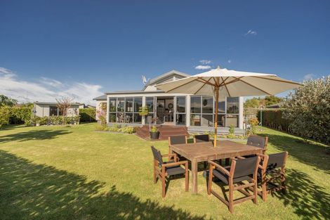 Photo of property in 18 Ringwood Place, Whitianga, 3510