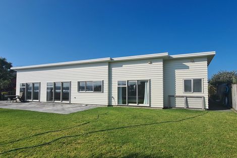 Photo of property in 11 Rangitukehu Street, Ohope, 3121