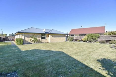 Photo of property in 6 Seadown Crescent, Amberley, 7410