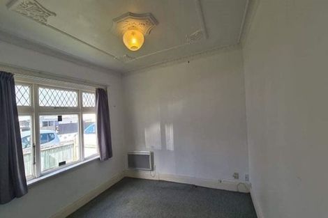 Photo of property in 37 Bay Street, Petone, Lower Hutt, 5012