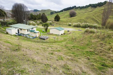 Photo of property in 3060 Tiniroto Road, Tiniroto, Manutuke, 4078