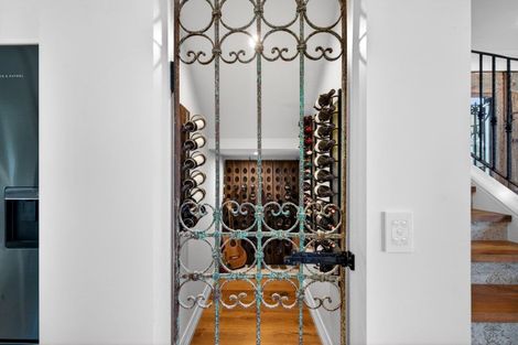 Photo of property in 42 Mclean Road, Havelock North, 4294