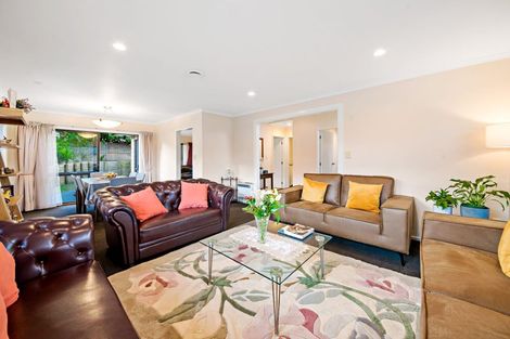 Photo of property in 11 Walter Haddrell Crescent, Flat Bush, Auckland, 2016