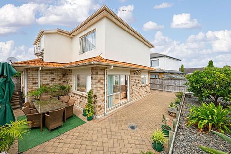 Photo of property in 14 Cyril French Drive, Flat Bush, Auckland, 2016