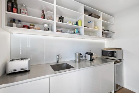 Photo of property in 2 Avalanche Place, Wanaka, 9305