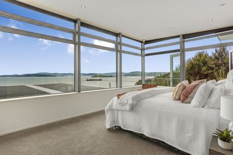 Photo of property in 13a Walter Road, Lowry Bay, Lower Hutt, 5013