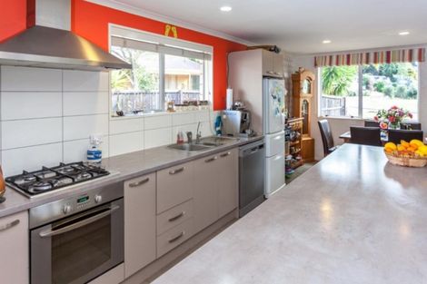 Photo of property in 112 The Drive, Whangamata, 3620