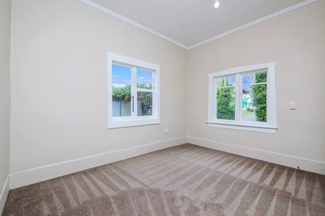 Photo of property in 1/73 Rosedale Road, Pinehill, Auckland, 0632