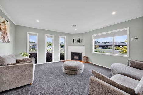 Photo of property in 7 Mercade Close, Stratford, 4332