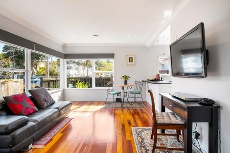 Photo of property in 1/24 Inverness Road, Browns Bay, Auckland, 0630