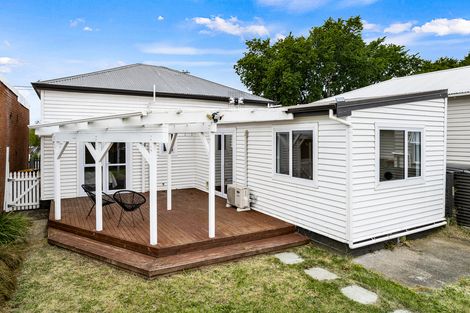 Photo of property in 272 Oxford Street, South Dunedin, Dunedin, 9012