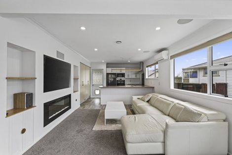 Photo of property in 7 Victor Street, Hurdon, New Plymouth, 4310