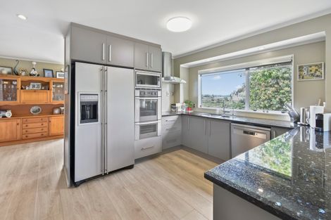 Photo of property in 2 Keywella Drive, Conifer Grove, Takanini, 2112