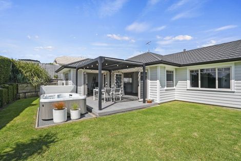 Photo of property in 15 Rochester Place, Bethlehem, Tauranga, 3110