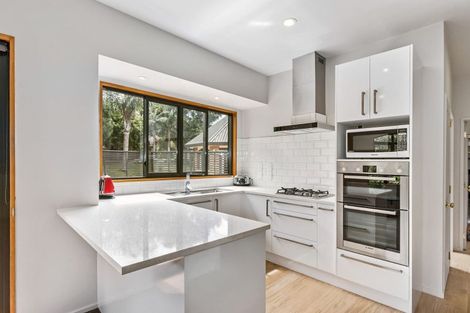 Photo of property in 92a Ranfurly Road, Alfriston, Auckland, 2105