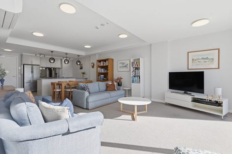 Photo of property in 156 Landmark Terrace, Orewa, 0931