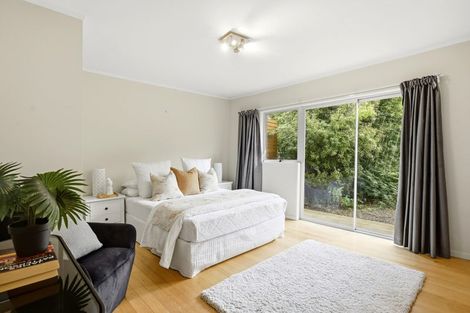 Photo of property in 15 Sartors Avenue, Northcross, Auckland, 0630