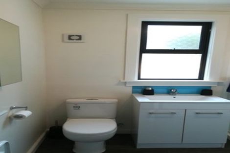 Photo of property in 74-76 Te Awe Awe Street, Hokowhitu, Palmerston North, 4410