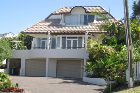 Photo of property in 8 Churchill Road, Murrays Bay, Auckland, 0630