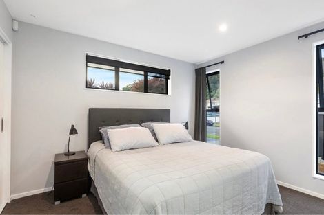 Photo of property in 54 Horoeka Street, Stokes Valley, Lower Hutt, 5019