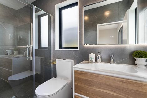 Photo of property in 51 Emerald Avenue, Rosehill, Papakura, 2113