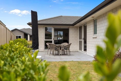 Photo of property in 3 Sandspit Way, Papamoa Beach, Papamoa, 3118