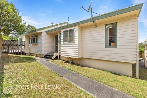 Photo of property in 14 Stockton Place, Glendene, Auckland, 0602